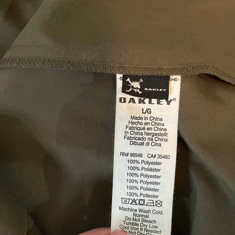 Oakley Olive Green Men's Jacket. Lightweight size large. - Picture 4 of 4